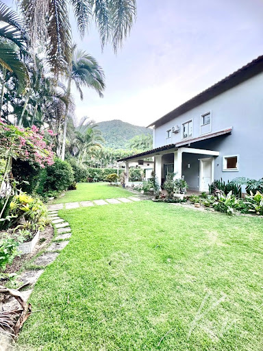 Imagens do imóveis Casa de Condomínio com 4 suítes para venda ou aluguel, 280m² - Vargem Grande