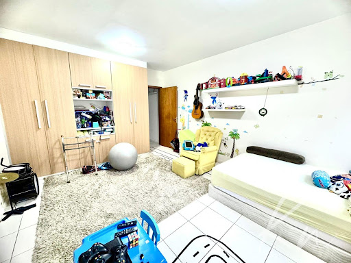 Imagens do imóveis Casa de Condomínio com 4 suítes para venda ou aluguel, 280m² - Vargem Grande
