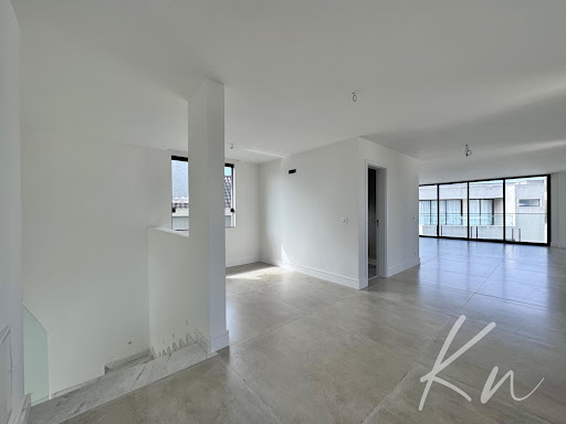 Imagens do imóveis Casa Triplex de Alto Padrão no Recreio dos Bandeirantes