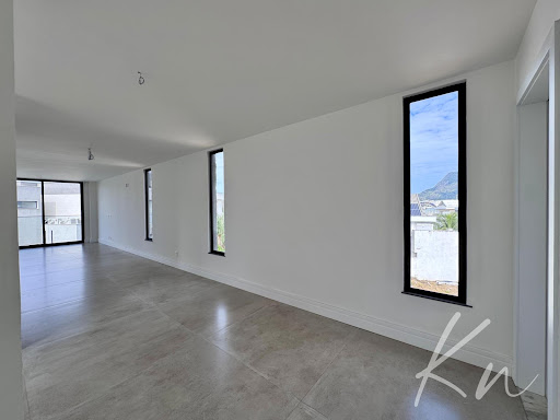 Imagens do imóveis Casa Triplex de Alto Padrão no Recreio dos Bandeirantes