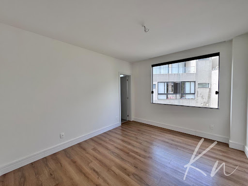 Imagens do imóveis Casa Triplex de Alto Padrão no Recreio dos Bandeirantes