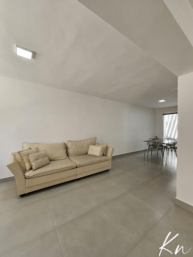 Imagens do imóveis Magnifica Casa de condomínio  300m² ,totalmente reformada .