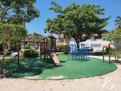 Imagens do imóveis Magnifica Casa de condomínio  300m² ,totalmente reformada .