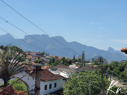 Imagens do imóveis Magnifica Casa de condomínio  300m² ,totalmente reformada .