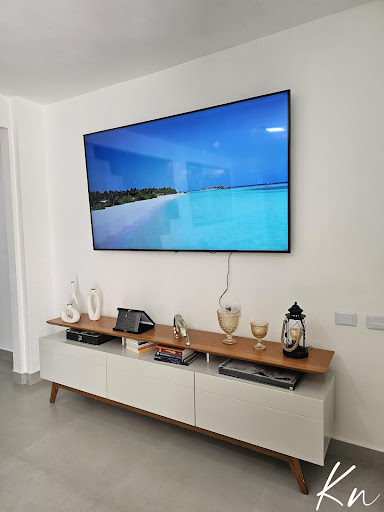 Imagens do imóveis Magnifica Casa de condomínio  300m² ,totalmente reformada .