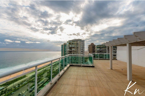 Imagens do imóveis Exclusiva Cobertura Triplex com 369m² e Vista Mar – Av. Lúcio Costa, Posto 5