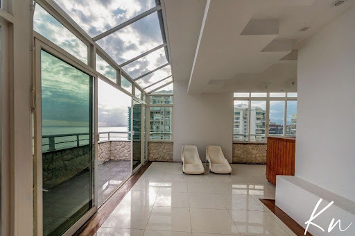 Imagens do imóveis Exclusiva Cobertura Triplex com 369m² e Vista Mar – Av. Lúcio Costa, Posto 5
