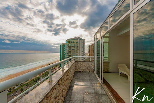 Imagens do imóveis Exclusiva Cobertura Triplex com 369m² e Vista Mar – Av. Lúcio Costa, Posto 5