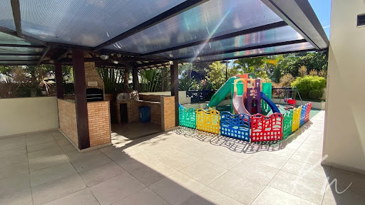 Imagens do imóveis Apartamento com 78m2, 3 quartos, 1 suite e 1 vaga. Pronta para morar com armários na cozinha, banheiro e quartos.