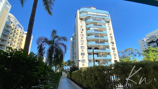 Imagens do imóveis Apartamento com 78m2, 3 quartos, 1 suite e 1 vaga. Pronta para morar com armários na cozinha, banheiro e quartos.