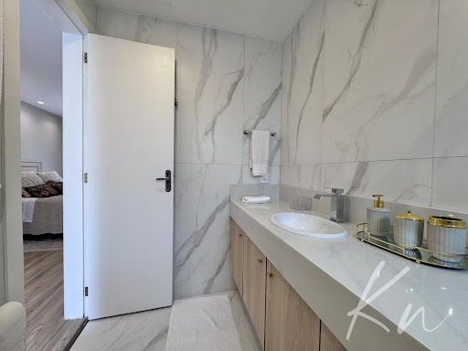 Imagens do imóveis Alugo ou vendo excelente casa triplex mobiliada Recreio