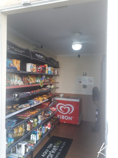 Imagens do imóveis Apartamento de 3 Quartos em Condomínio Completo 