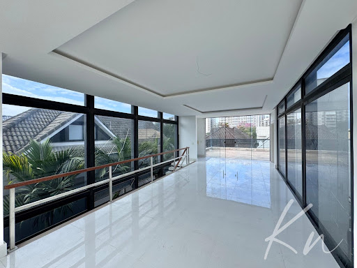 Imagens do imóveis Casa Triplex em Barra da Tijuca  -  Rio de Janeiro