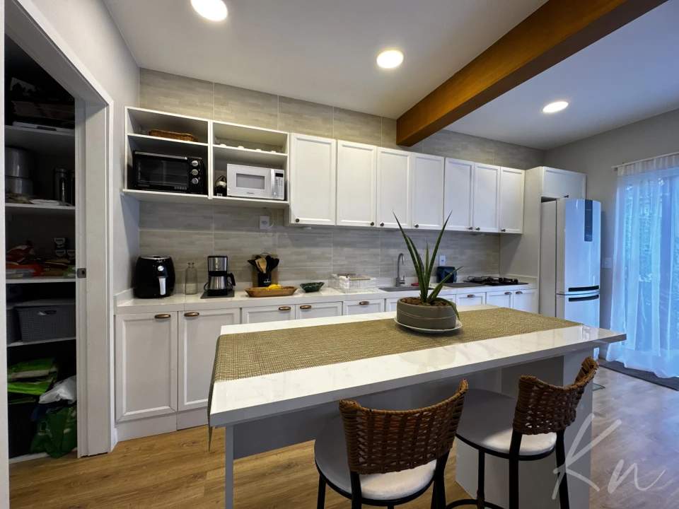 Imagens do imóveis Exclusiva casa pronta para morar no coração do polo gastronômico de Vargem Grande