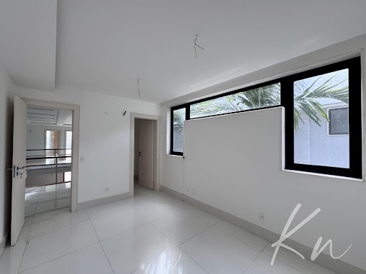 Imagens do imóveis Casa Triplex em Barra da Tijuca  -  Rio de Janeiro