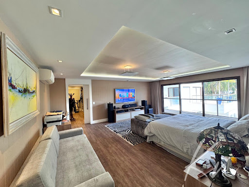 Imagens do imóveis Casa 05 Dorm. ou + em Barra da Tijuca  -  Rio de Janeiro