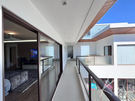 Imagens do imóveis Casa 05 Dorm. ou + em Barra da Tijuca  -  Rio de Janeiro