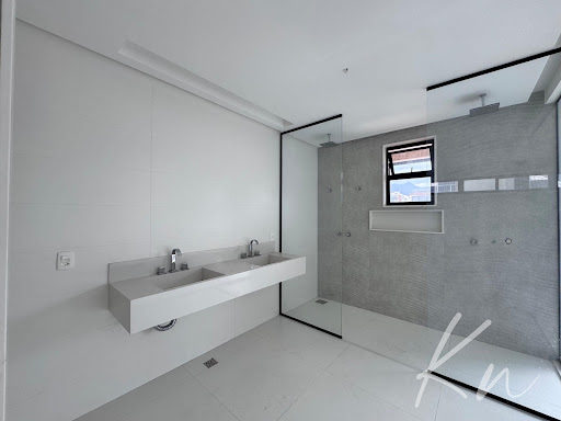 Imagens do imóveis Casa Triplex em Barra da Tijuca  -  Rio de Janeiro