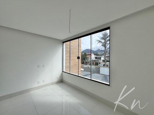Imagens do imóveis Casa Triplex em Barra da Tijuca  -  Rio de Janeiro