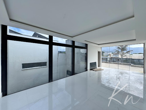 Imagens do imóveis Casa Triplex em Barra da Tijuca  -  Rio de Janeiro
