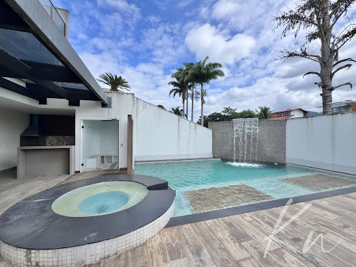 Imagens do imóveis Casa Triplex em Barra da Tijuca  -  Rio de Janeiro