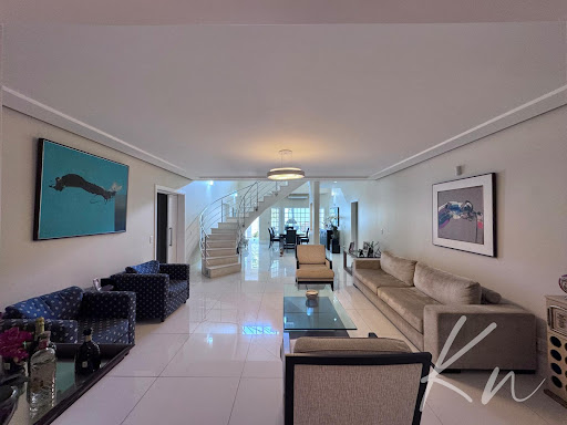 Imagens do imóveis Linda Casa Condomínio Santa Mônica Jardins- Barra da Tijuca