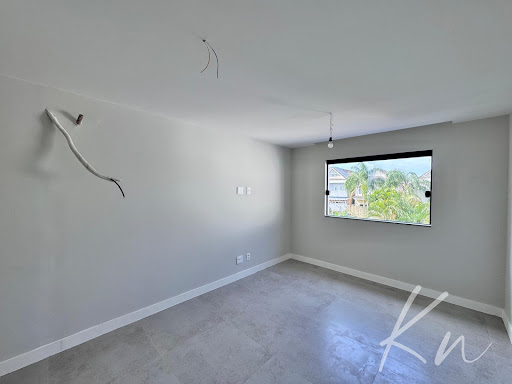 Imagens do imóveis Casa Triplex de Alto Padrão no Recreio dos Bandeirantes