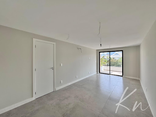 Imagens do imóveis Casa Triplex de Alto Padrão no Recreio dos Bandeirantes