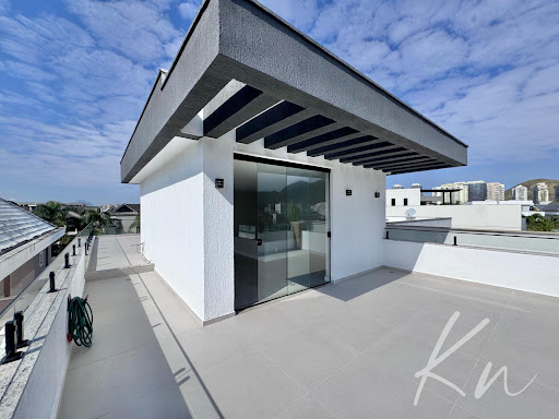 Imagens do imóveis Casa Triplex de Alto Padrão no Recreio dos Bandeirantes