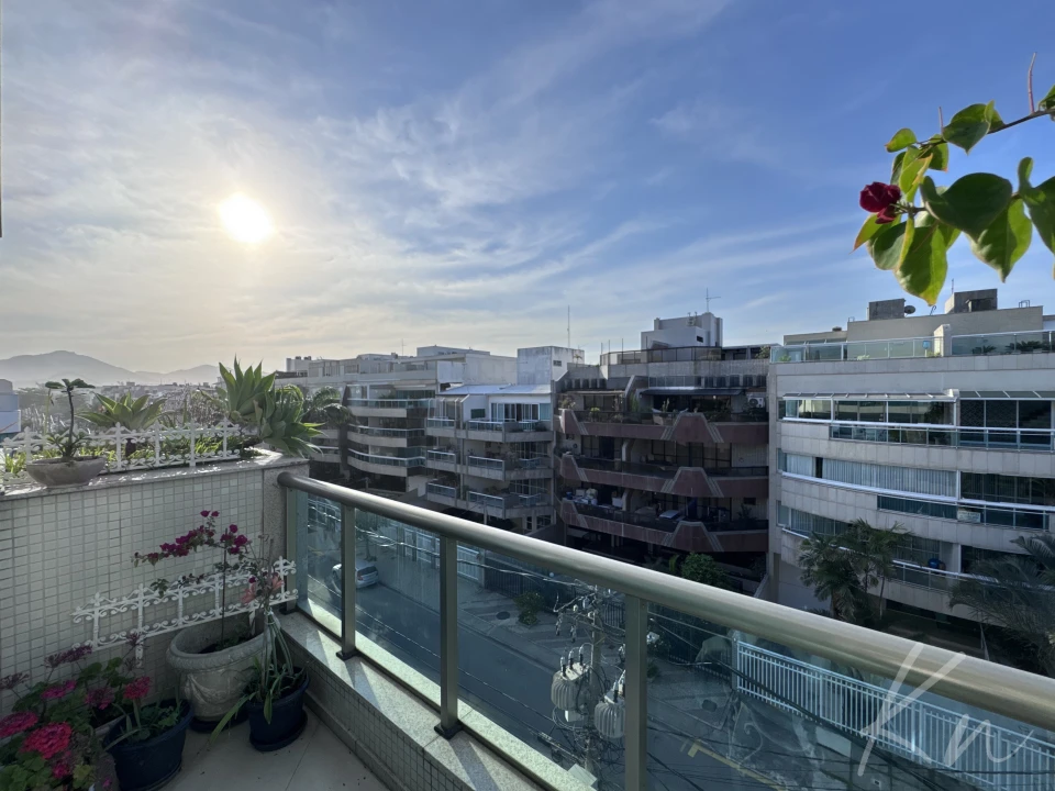 Imagens do imóveis Cobertura Duplex Frente-Mar na Av. Lúcio Costa — Luxo, Vista e Exclusividade no Recreio