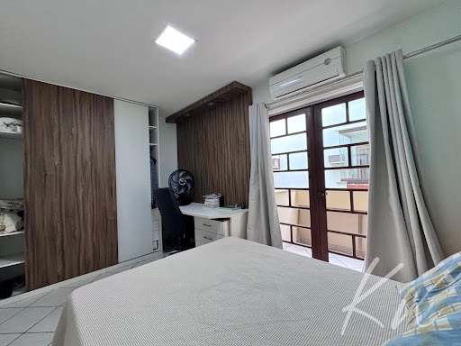 Imagens do imóveis Casa Triplex em Recreio dos Bandeirantes  -  Rio de Janeiro