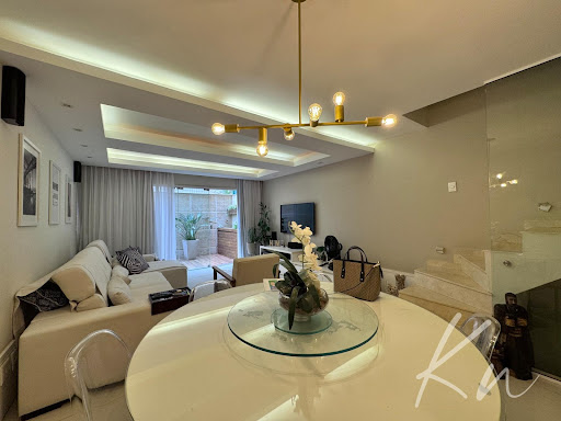 Imagens do imóveis Casa Triplex em Recreio dos Bandeirantes  -  Rio de Janeiro