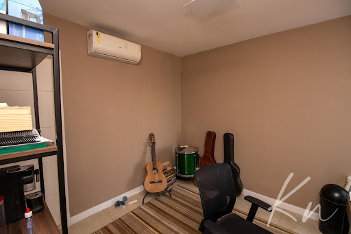 Imagens do imóveis Casa Moderna com 3 Suítes em Condomínio Tranquilo – Vargem Pequena/RJ