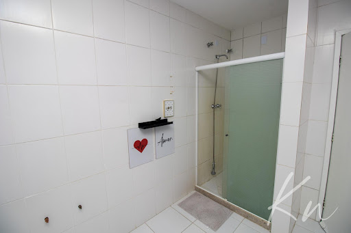 Imagens do imóveis Casa Espaçosa com 4 Dormitórios (3 Suítes), 2 Vagas e 202m² em Vargem Grande