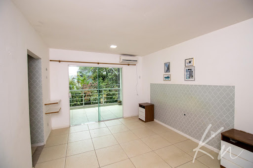 Imagens do imóveis Casa Espaçosa com 4 Dormitórios (3 Suítes), 2 Vagas e 202m² em Vargem Grande