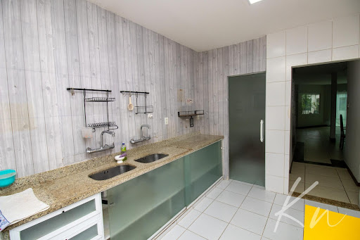 Imagens do imóveis Casa Espaçosa com 4 Dormitórios (3 Suítes), 2 Vagas e 202m² em Vargem Grande
