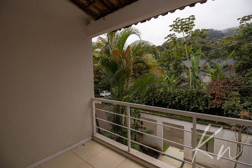 Imagens do imóveis Casa Espaçosa com 4 Dormitórios (3 Suítes), 2 Vagas e 202m² em Vargem Grande