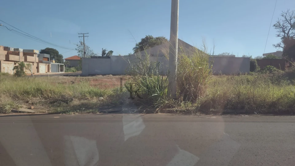 Imagens do imóveis TERRENO COM 450M² NO BAIRRO RITA VIEIRA