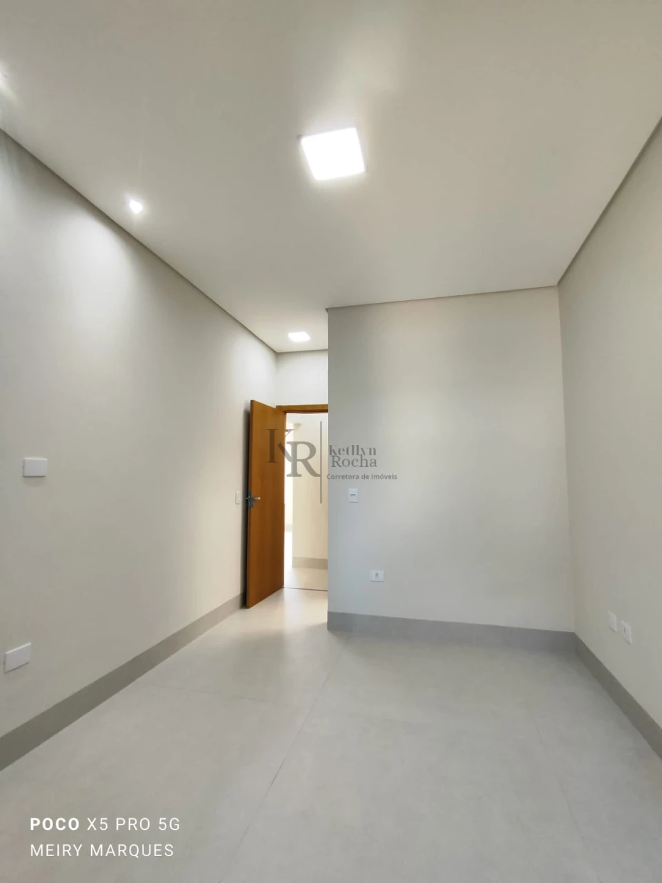 CASA COM TRÊS SUÍTES NO RITA VIEIRA Imagens do imóveis CASA COM TRÊS SUÍTES NO RITA VIEIRA