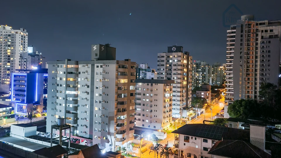 APARTAMENTO MOBILIADO COM 2 SUÍTES, 2 VAGAS DE GARAGEM E SACADA COM CHURRASQUEIRA NA ITOUPAVA SECA – BLUMENAU/SC