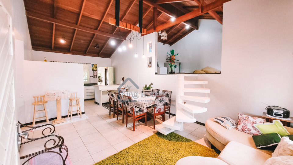 Imagens do imóveis Casa à venda com amplo terreno- Bairro Velha
