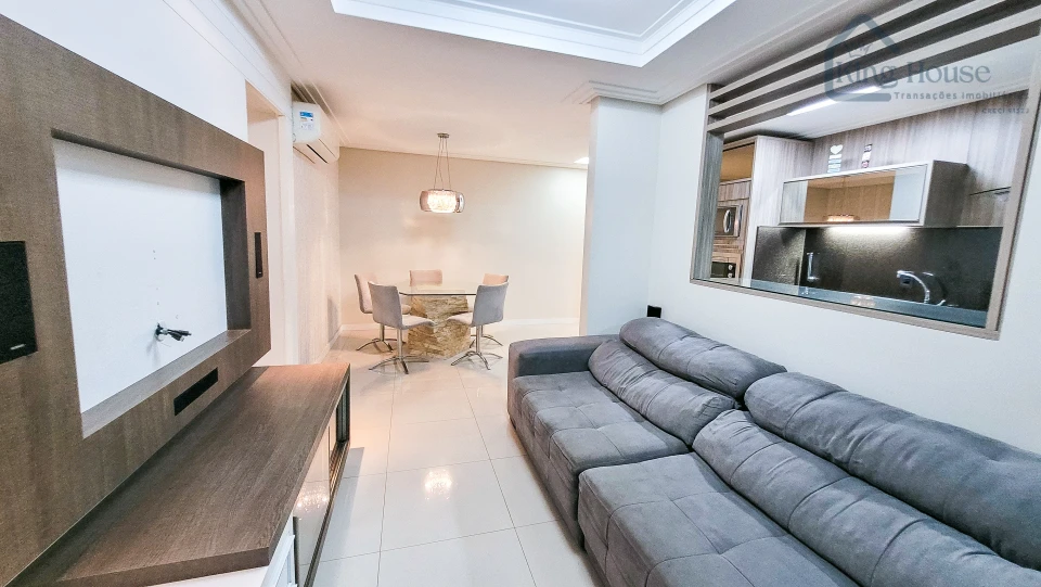 APARTAMENTO MOBILIADO COM 2 SUÍTES, 2 VAGAS DE GARAGEM E SACADA COM CHURRASQUEIRA NA ITOUPAVA SECA – BLUMENAU/SC