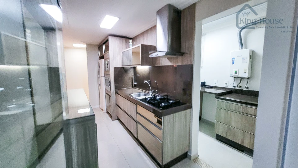 APARTAMENTO MOBILIADO COM 2 SUÍTES, 2 VAGAS DE GARAGEM E SACADA COM CHURRASQUEIRA NA ITOUPAVA SECA – BLUMENAU/SC