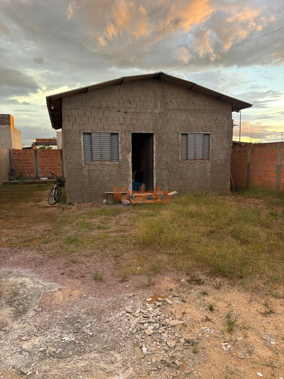 Imagens do imóveis CASA PARA ASSUMIR PARCELA NO RESIDENCIAL CARIBE PRÓXIMO A UPA 24HRS
