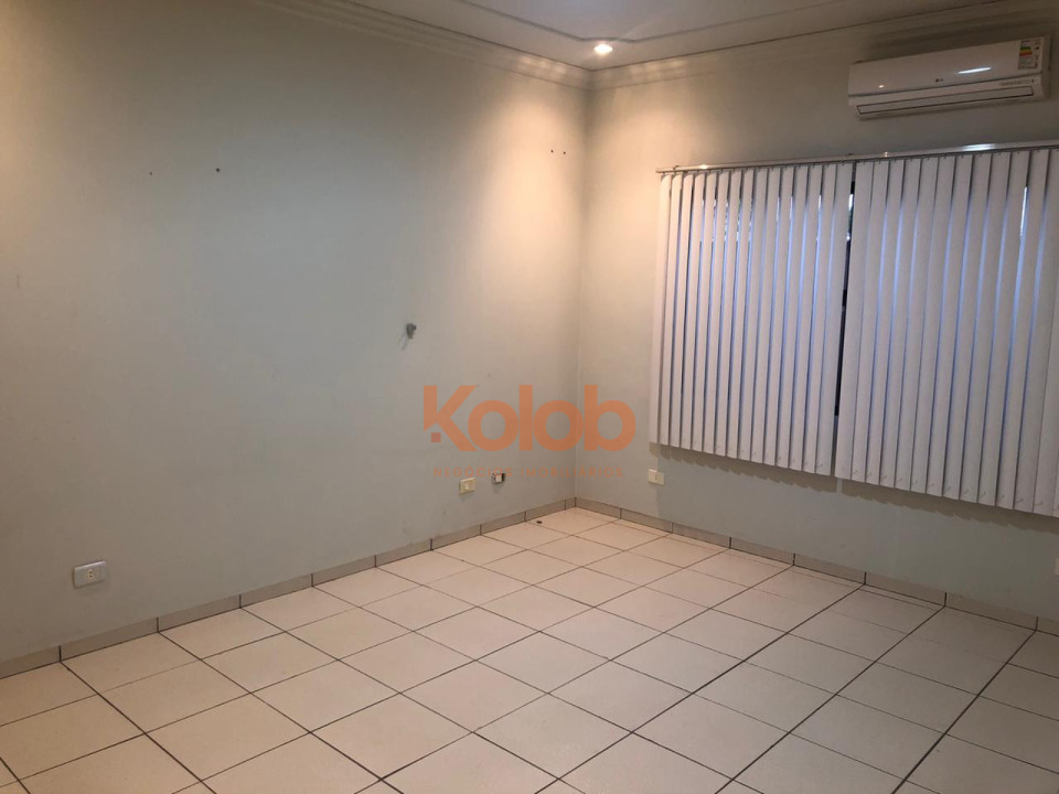 Imagens do imóveis Casa com quatro Quartos no Jardim Paraiso.