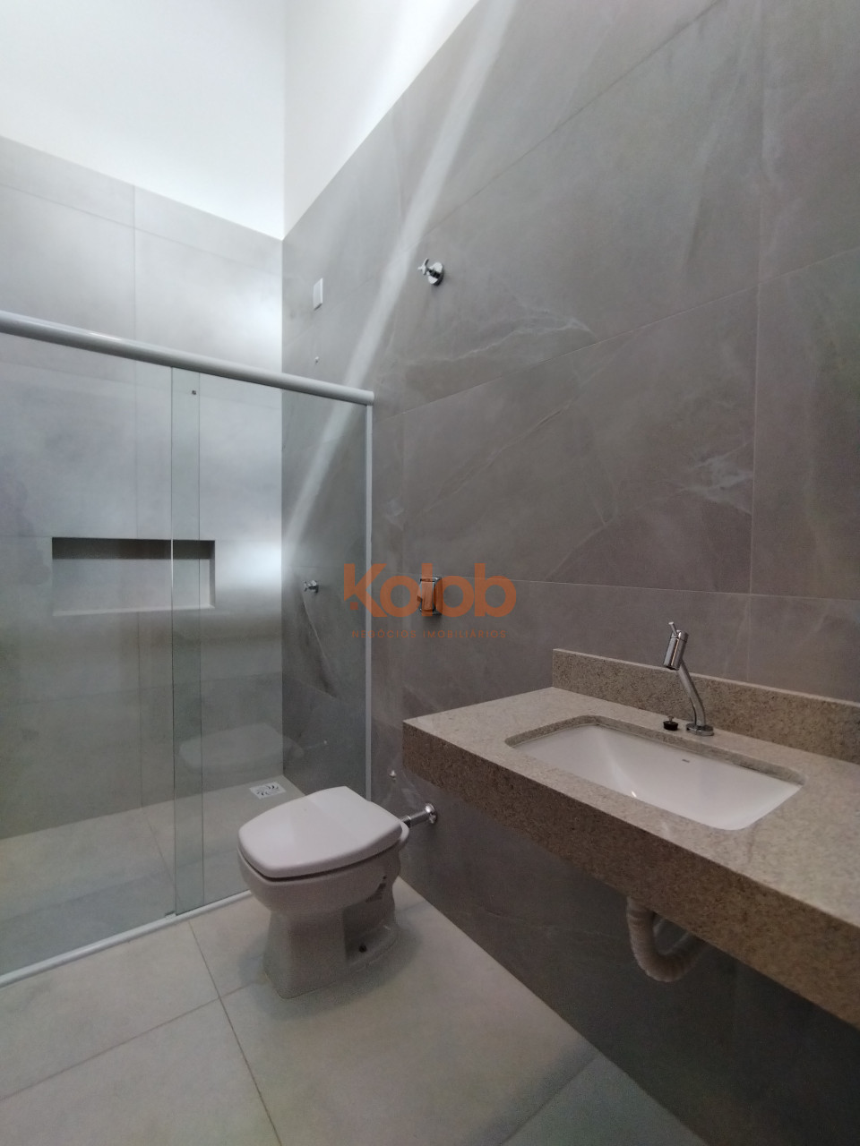 Imagens do imóveis Casa com três quartos no Jardim Paraíso III