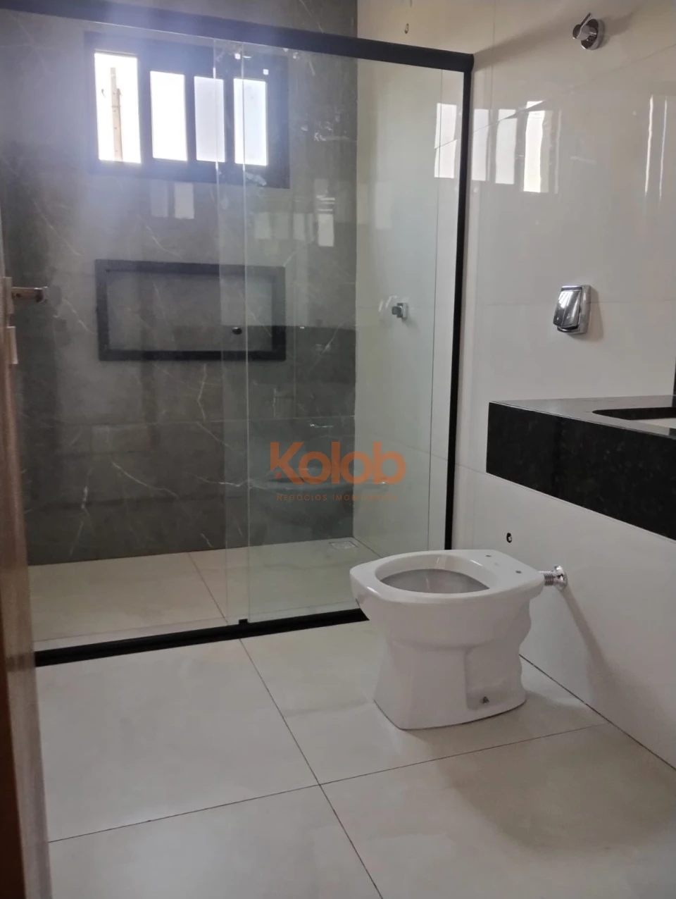 Imagens do imóveis Casa com 2 quartos sendo uma suite proximo ao shopping, Sinop-MT