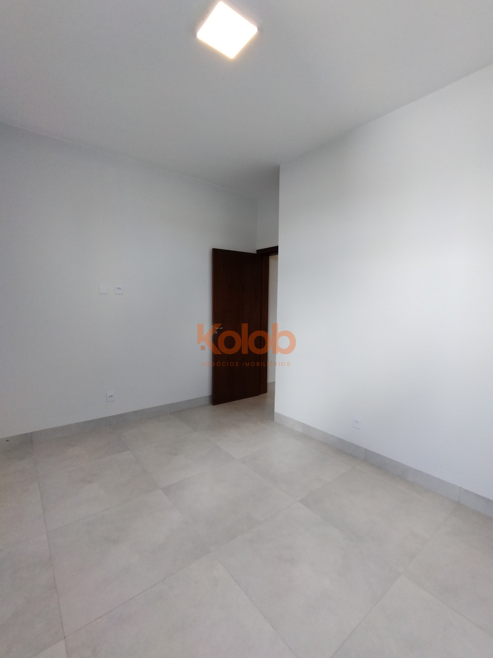 Imagens do imóveis Casa com três quartos no Jardim Paraíso III