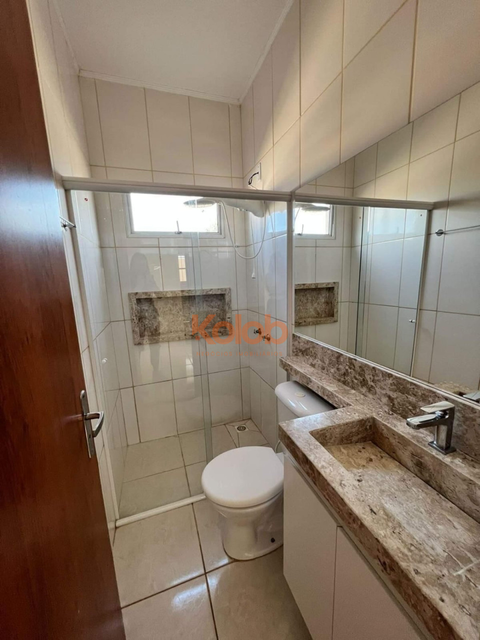Imagens do imóveis CASA NO RESERVA CELESTE I