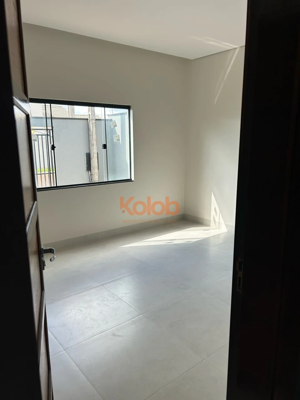 Imagens do imóveis Casa moderna com acabamento premium à venda no Santa Rosa — 3 quartos, garagem para 2 carros